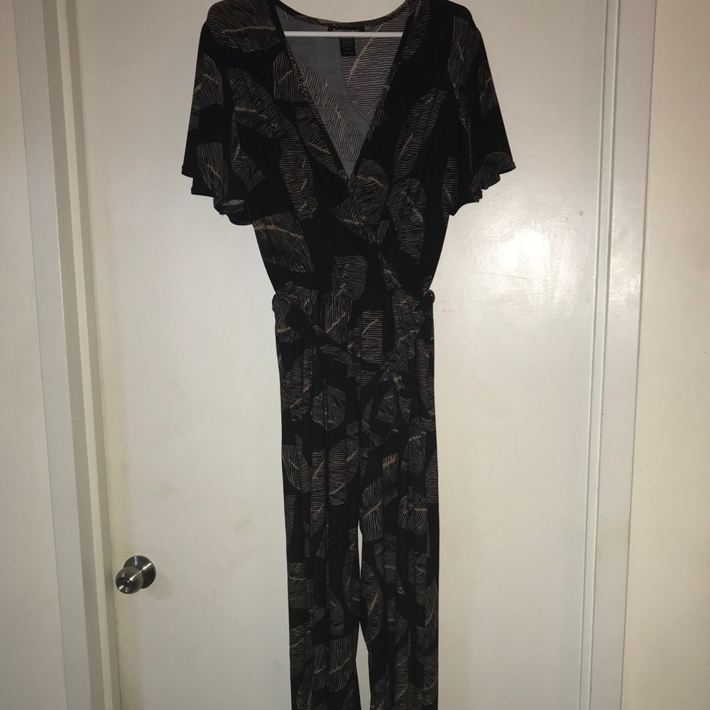 Leaf Romper - image 2